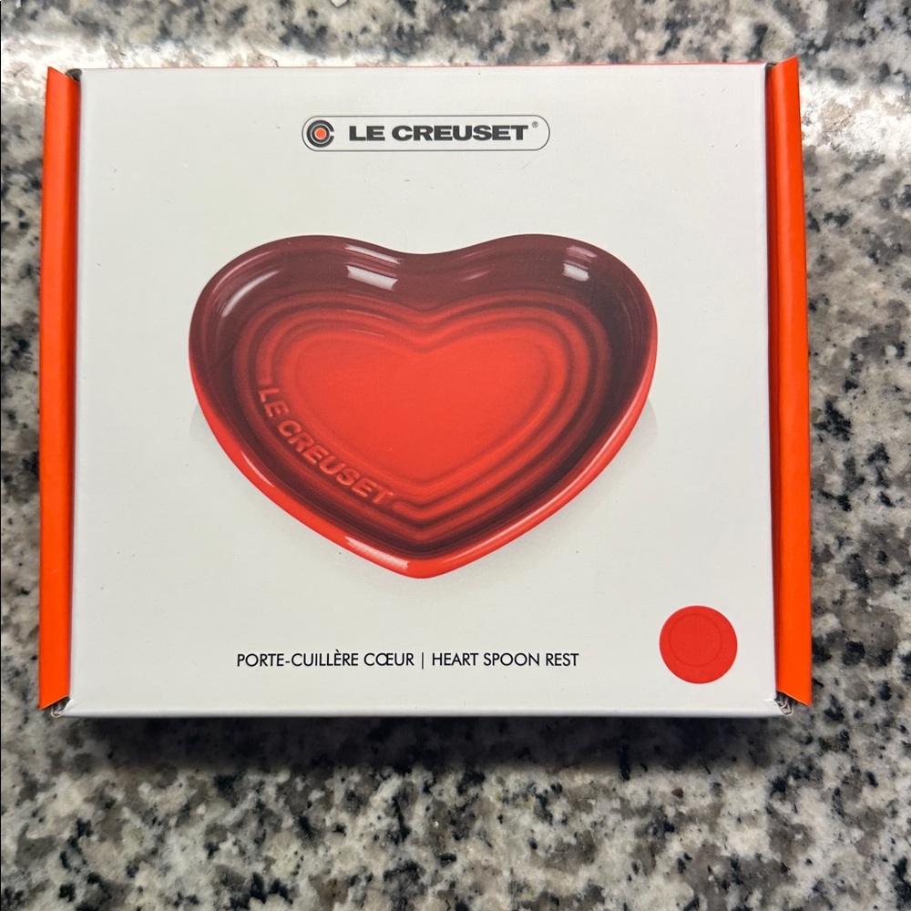 Le Creuset Stoneware Heart Shaped Spoon Rest in Cerise Red New in Box Valentines